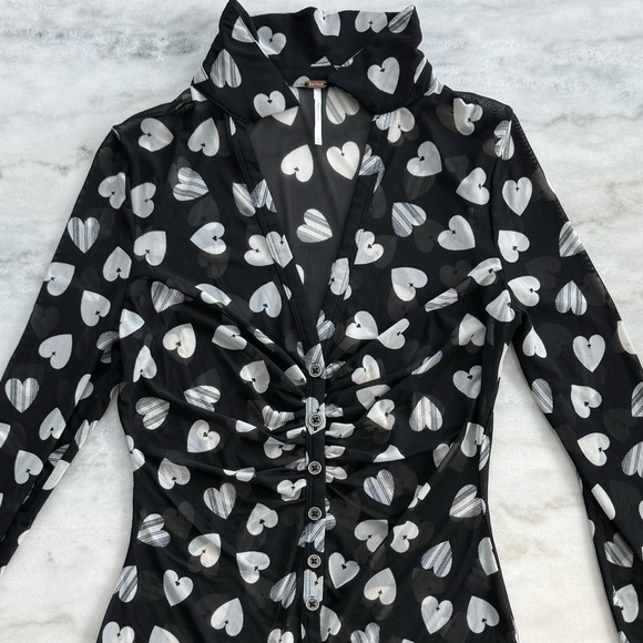 Free People Women’s Lucky Shirtee Size M - Picture 3 of 13